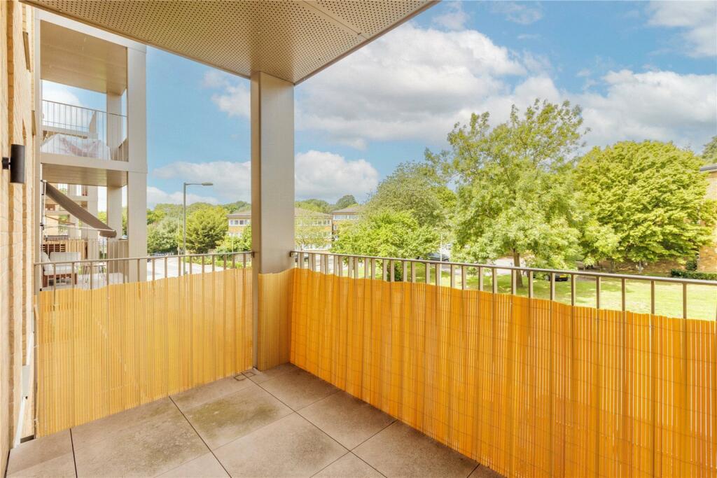 2 bed Apartment for rent in London. From Benham & Reeves - Hampstead - Hampstead