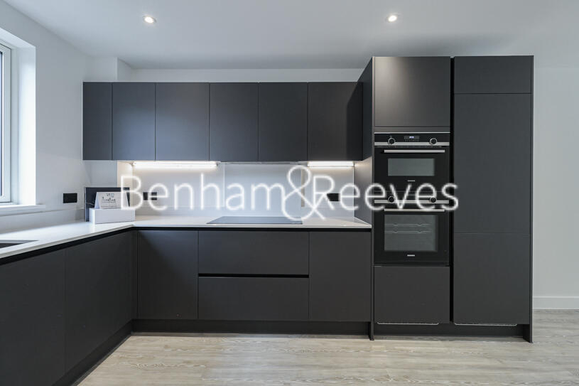 4 bed Detached for rent in . From Benham & Reeves- Highgate - Highgate