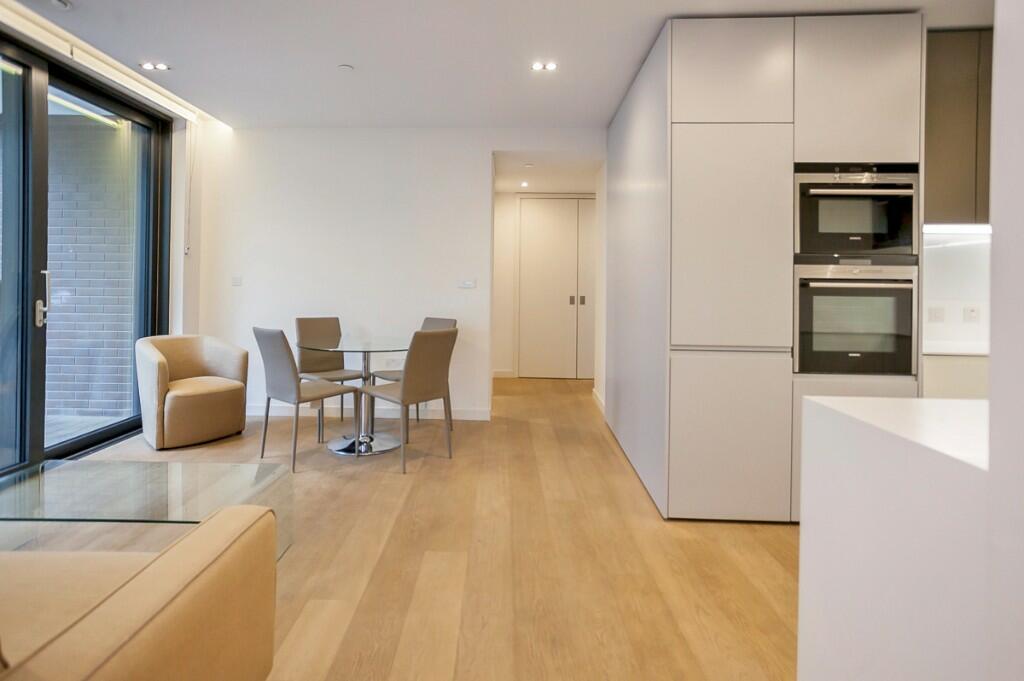 2 bed Apartment for rent in Camden Town. From Benham & Reeves Lettings - Hyde Park