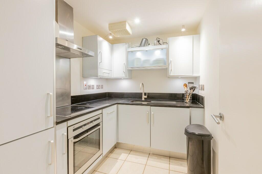 2 bed Apartment for rent in Camden Town. From Benham & Reeves Lettings - Hyde Park