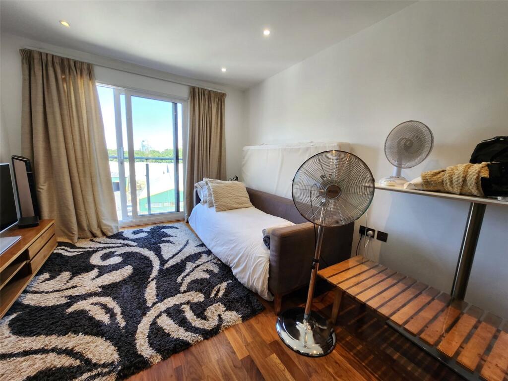 4 bed Apartment for rent in Battersea. From Benham & Reeves - Imperial Wharf - Imperial Wharf