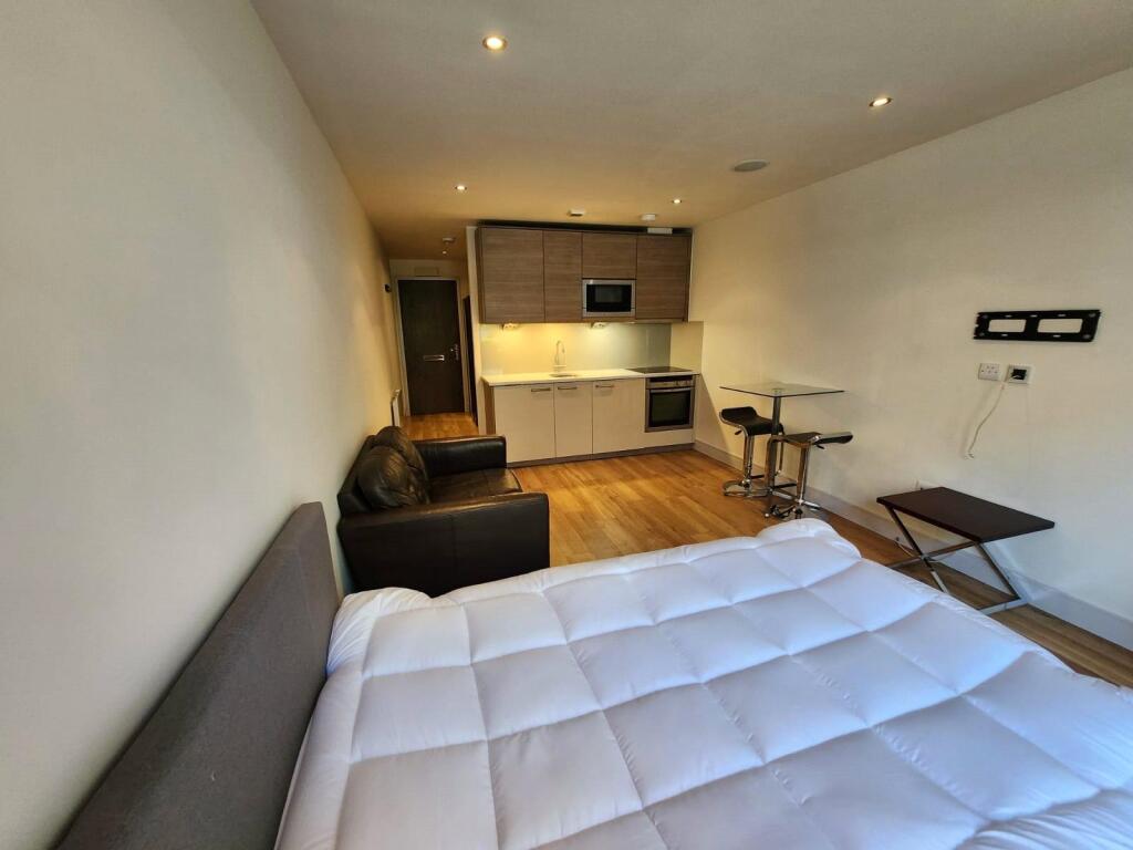 4 bed Studio for rent in London. From Benham & Reeves - Imperial Wharf - Imperial Wharf