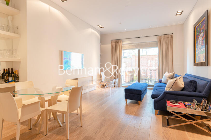 4 bed Apartment for rent in Kensington. From Benham & Reeves Lettings - Kensington