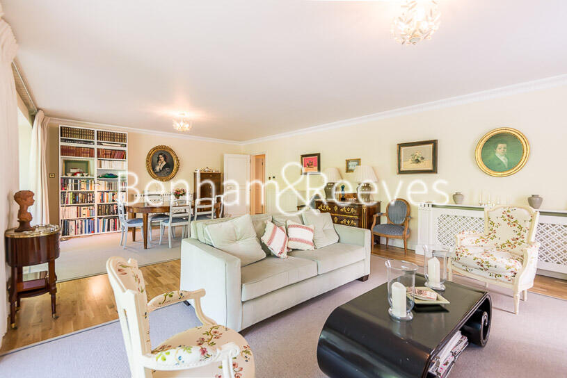 4 bed Apartment for rent in Kensington. From Benham & Reeves- Kensington - Kensington