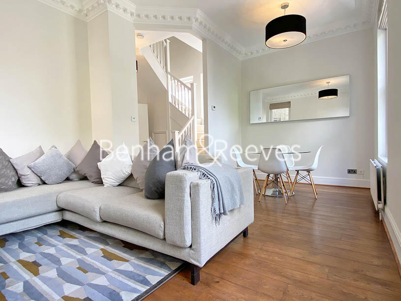 2 bed Apartment for rent in Kensington. From Benham & Reeves- Kensington - Kensington
