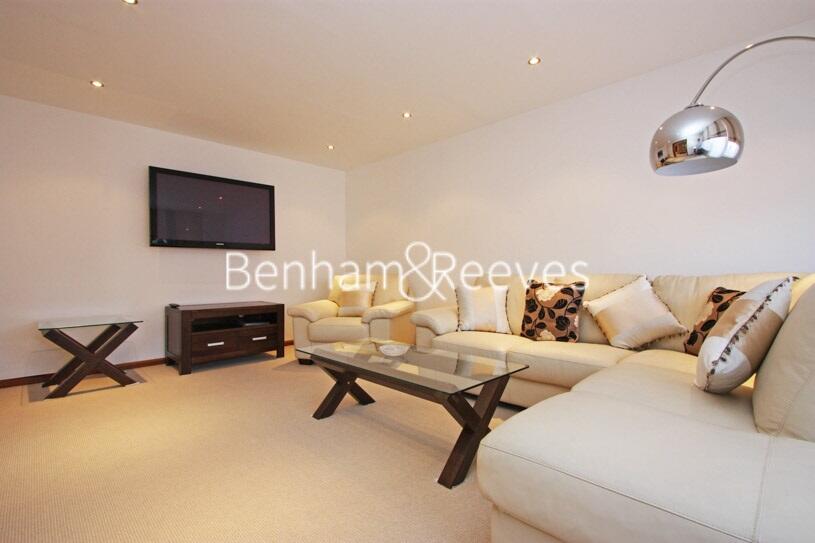 2 bed Flat for rent in Chelsea. From Benham & Reeves Lettings - Knightsbridge