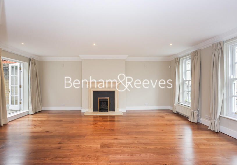 2 bed Town House for rent in London. From Benham & Reeves Lettings - Knightsbridge