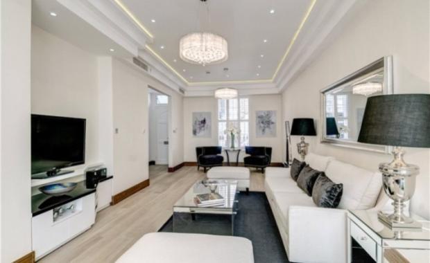 5 bed Mid Terraced House for rent in Chelsea. From Benham & Reeves - Knightsbridge - Knightsbridge