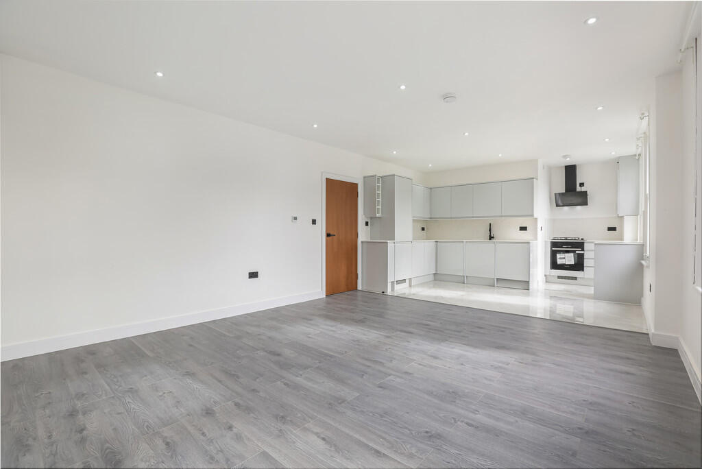 3 bed Apartment for rent in Carshalton. From Benson & Partners - Croydon