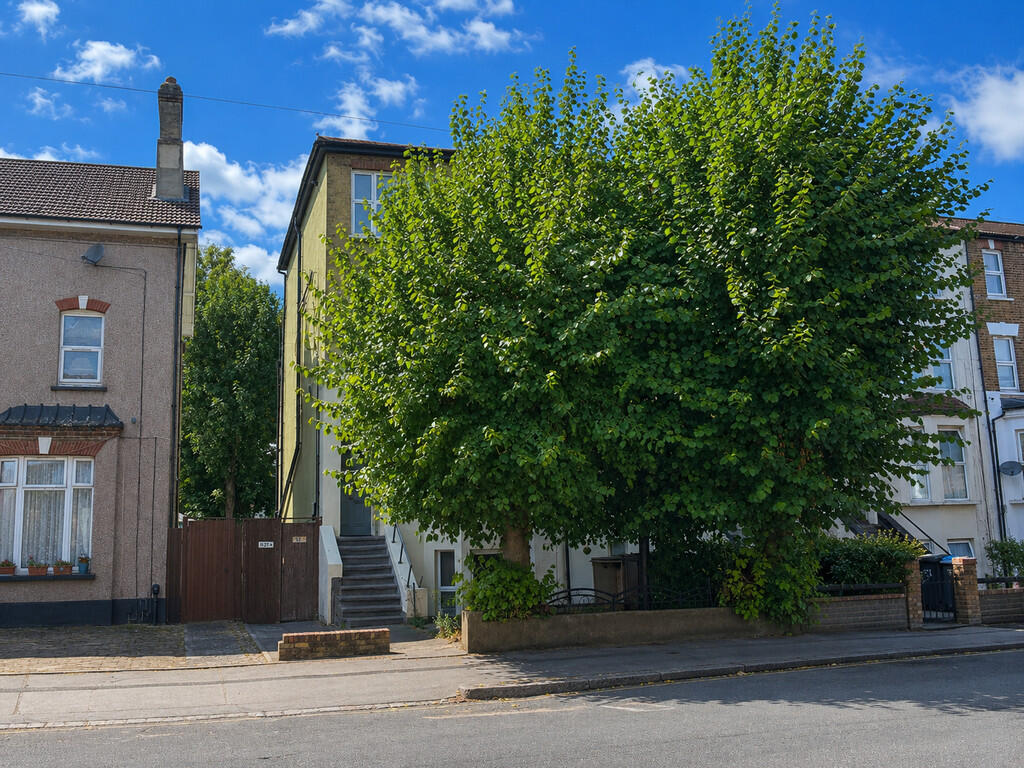 1 bed 1st Floor Flat for rent in Croydon. From Benson & Partners - Croydon 1 bed 1st Floor Flat for rent in Croydon. From Benson & Partners - Croydon