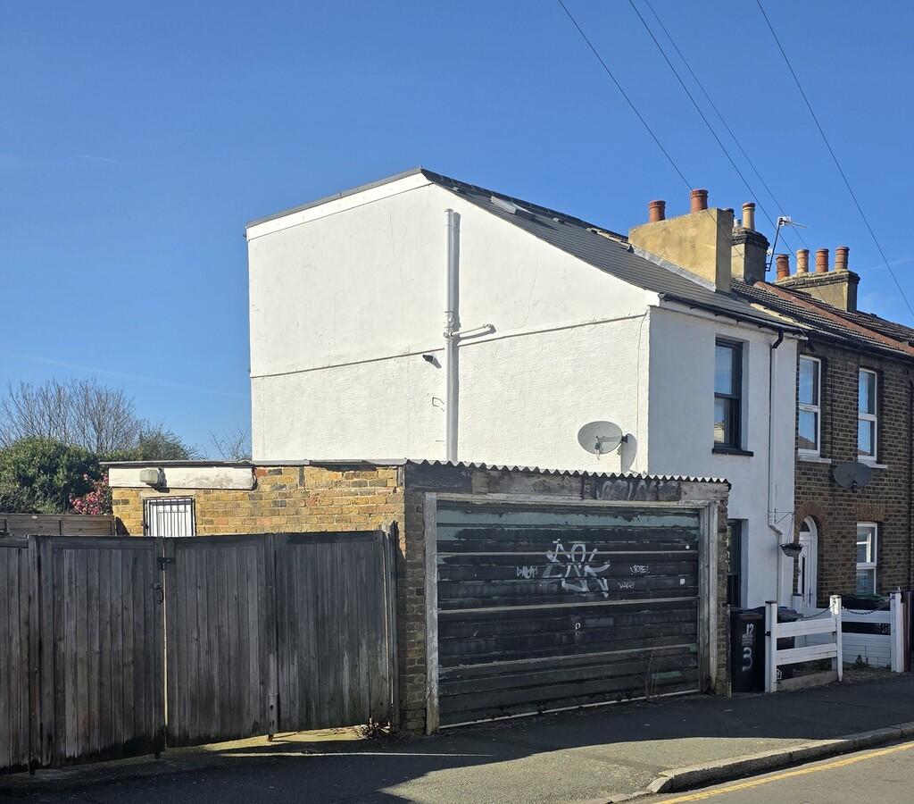 0 bed Garages for rent in Croydon. From Benson & Partners - Croydon 0 bed Garages for rent in Croydon. From Benson & Partners - Croydon