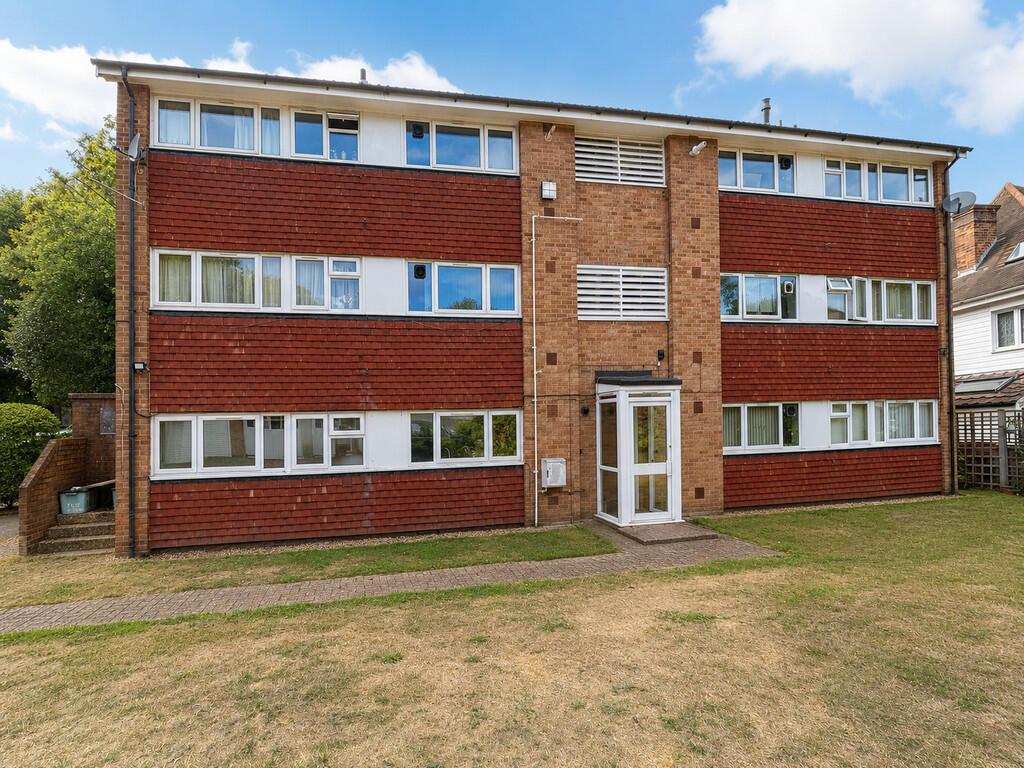 2 bed House (unspecified) for rent in Croydon. From Benson & Partners - Croydon 2 bed House (unspecified) for rent in Croydon. From Benson & Partners - Croydon