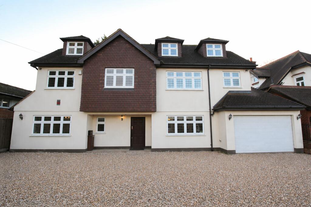 6 bed Detached for rent in Hornchurch. From Beresfords - at Upminster