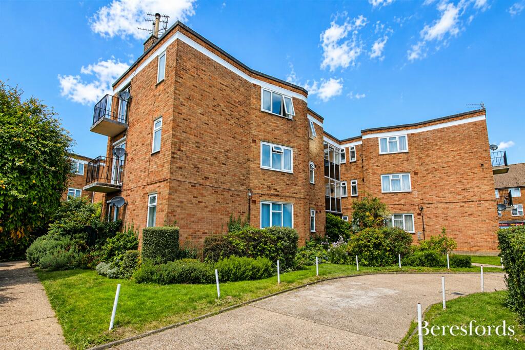 2 bed Apartment for rent in Upminster. From Beresfords - at Upminster