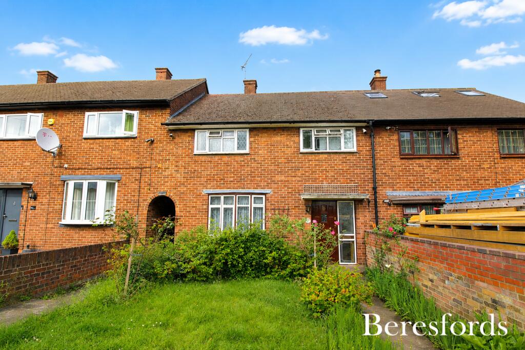 3 bed Mid Terraced House for rent in South Weald. From Beresfords - at Upminster 3 bed Mid Terraced House for rent in South Weald. From Beresfords - at Upminster