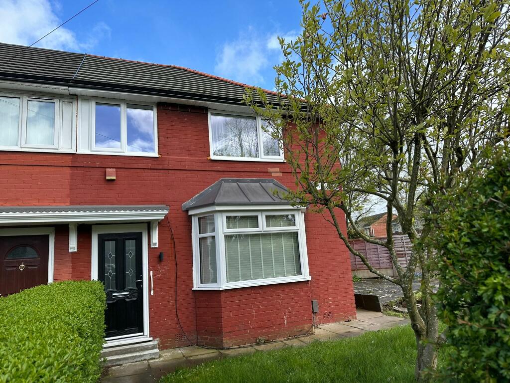 3 bed End Terraced House for rent in Manchester. From Bergins Estate Agents - Manchester - Lettings