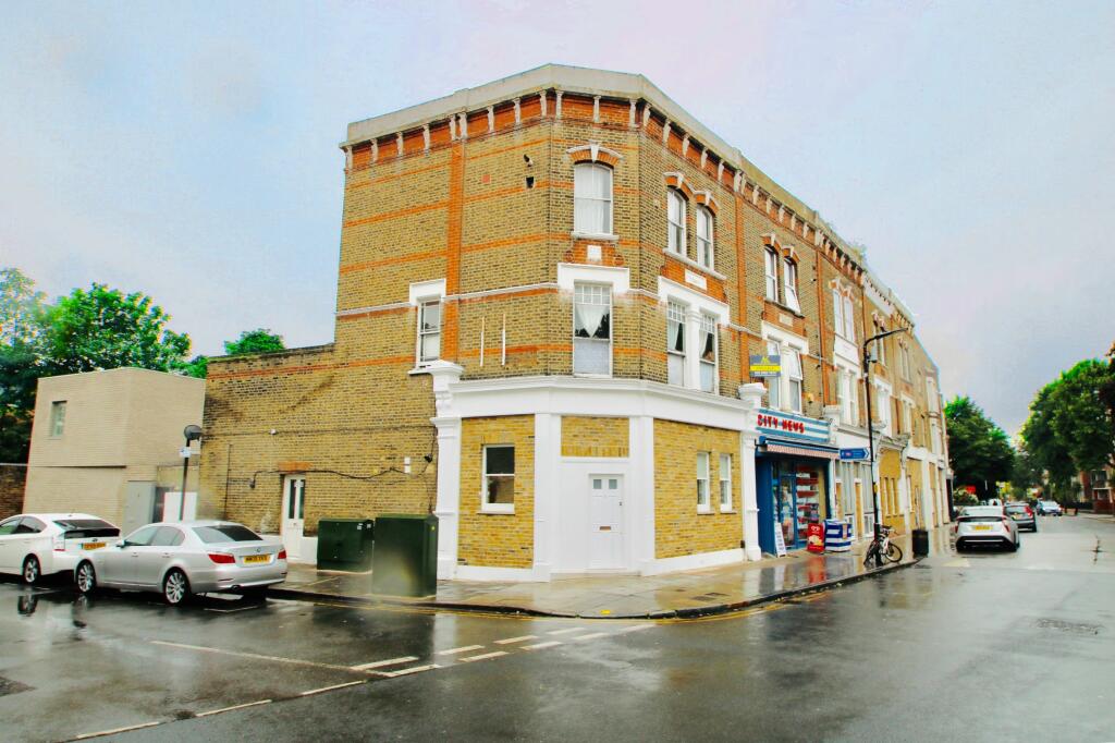 2 bed Flat for rent in London. From bigmove estate agents - Hackney
