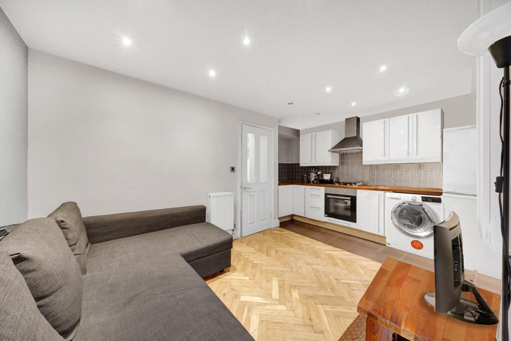 1 bed Apartment for rent in Hackney. From bigmove estate agents - Hackney