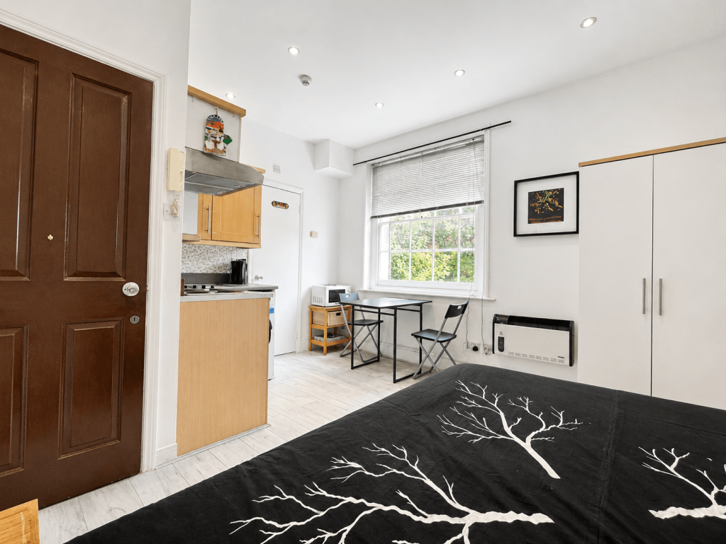4 bed Apartment for rent in Hackney. From bigmove estate agents - Hackney