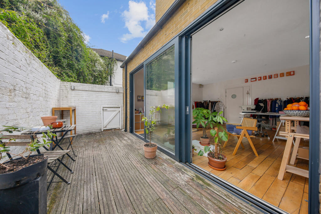 1 bed Apartment for rent in Hackney. From bigmove estate agents - Hackney 1 bed Apartment for rent in Hackney. From bigmove estate agents - Hackney