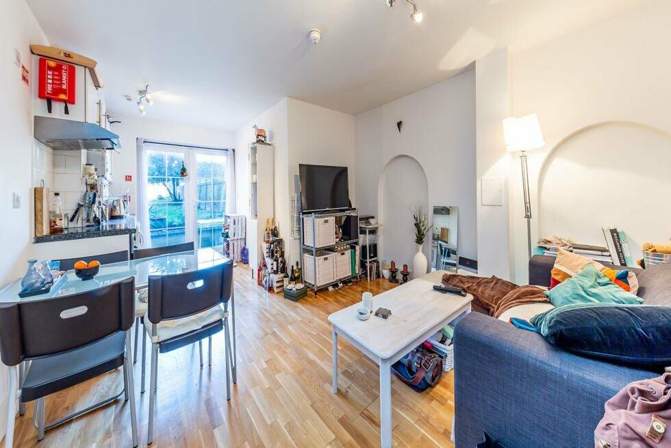 1 bed Flat for rent in Camden Town. From Black Katz - Islington