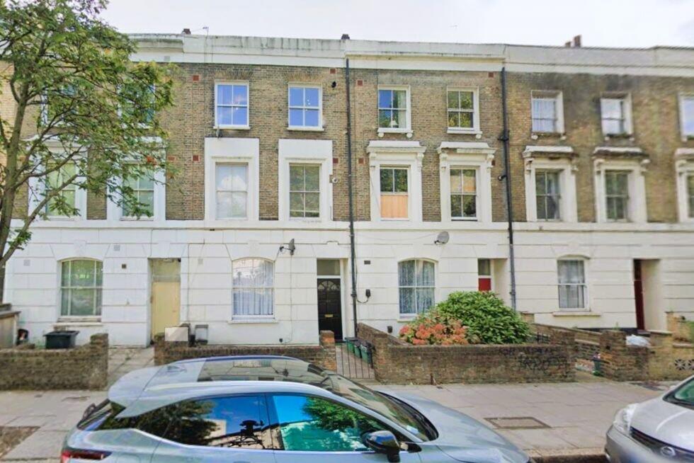 5 bed Mid Terraced House for rent in Stoke Newington. From Black Katz - Islington