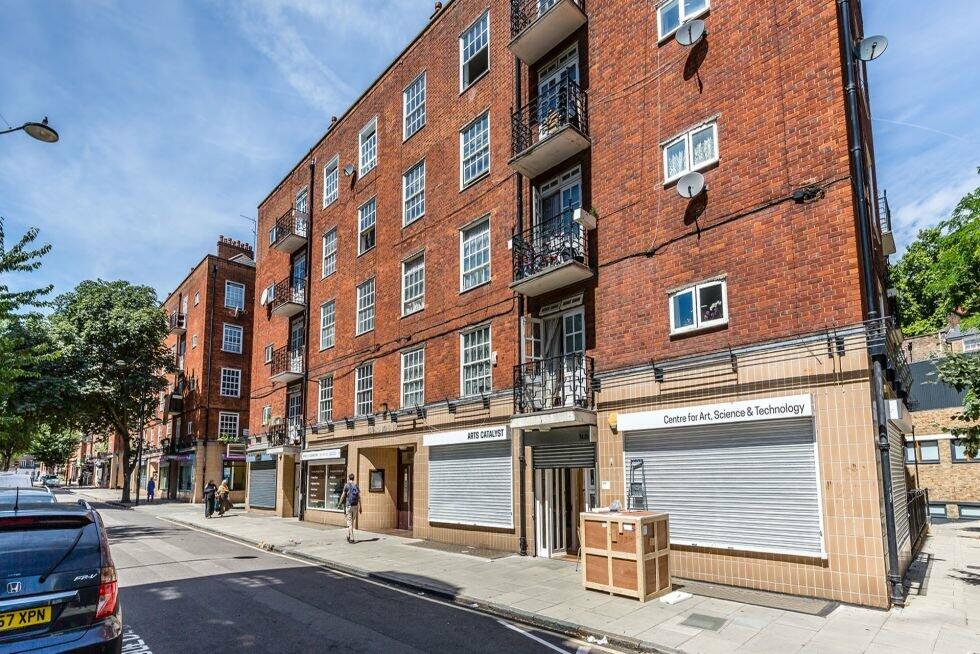 2 bed 1st Floor Flat for rent in Islington. From Black Katz - Islington