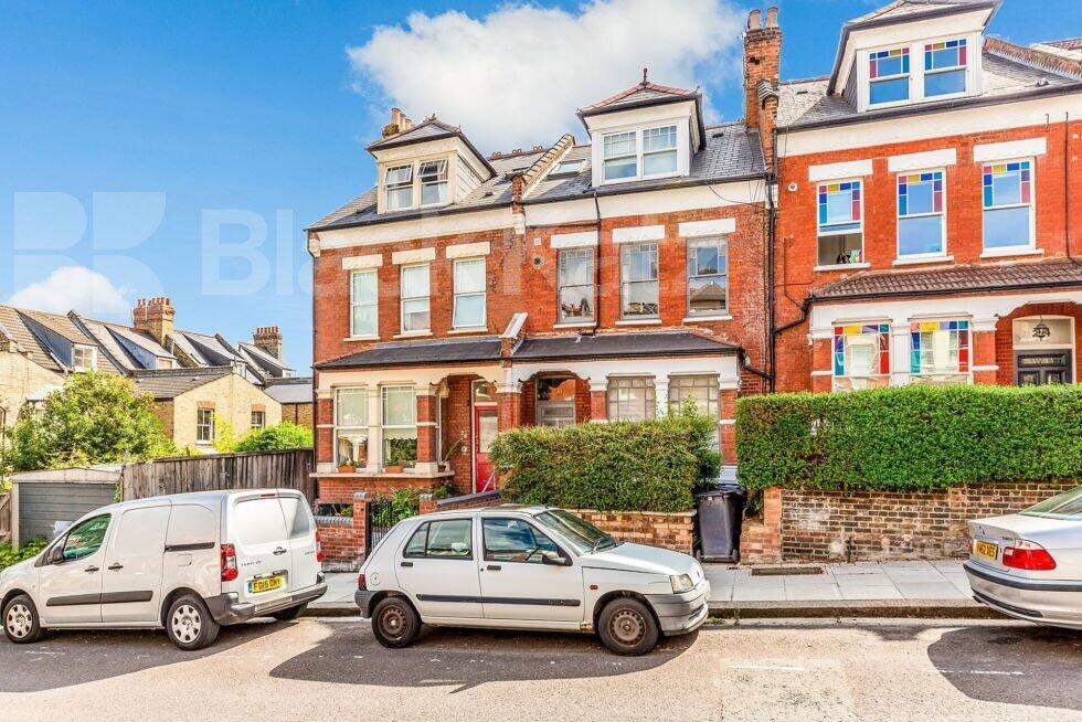 1 bed 1st Floor Flat for rent in Hornsey. From Black Katz - Islington