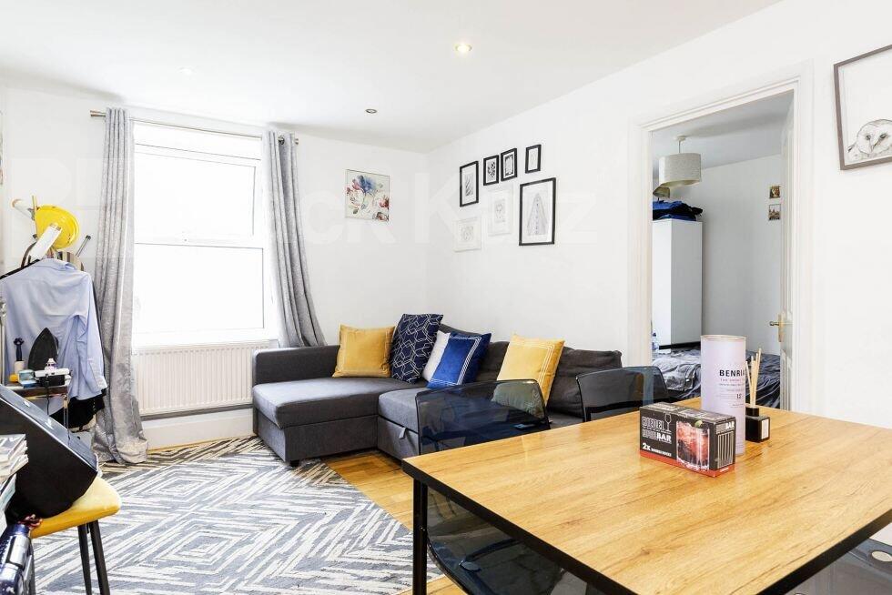 2 bed 1st Floor Flat for rent in Camden Town. From Black Katz - Islington