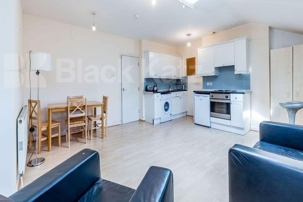 2 bed 1st Floor Flat for rent in Hackney. From Black Katz - Islington