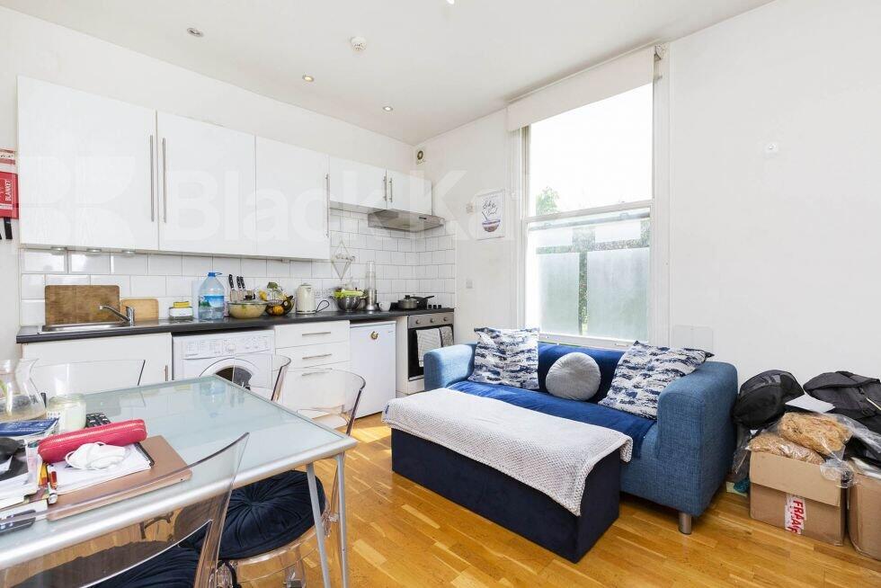 1 bed 1st Floor Flat for rent in Islington. From Black Katz - Islington