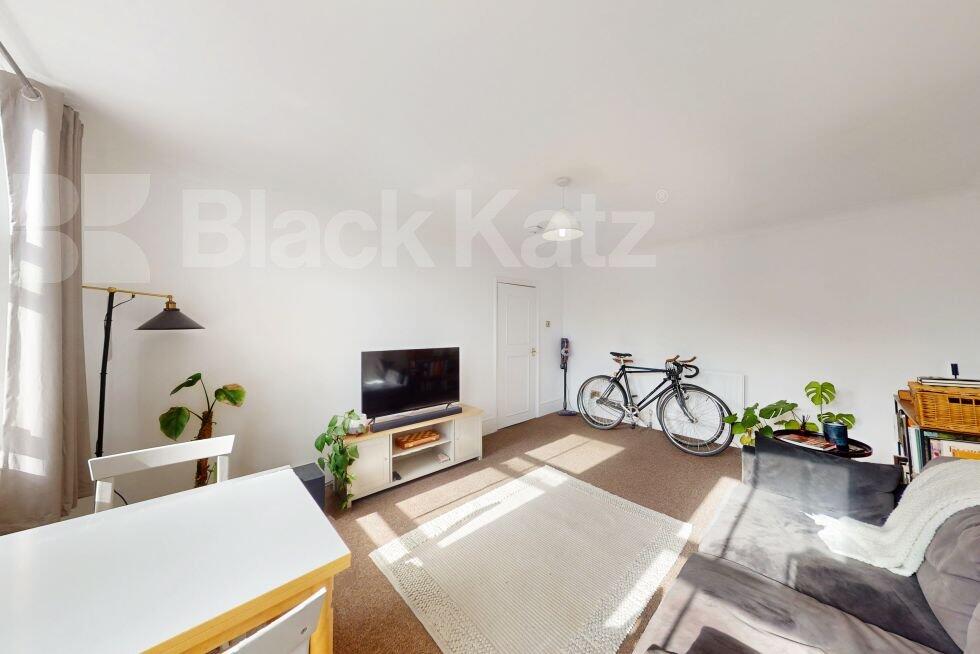 1 bed 1st Floor Flat for rent in Islington. From Black Katz - Islington