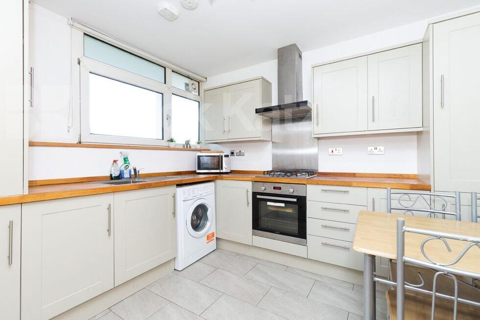 4 bed 1st Floor Flat for rent in Camden Town. From Black Katz - Islington 4 bed 1st Floor Flat for rent in Camden Town. From Black Katz - Islington