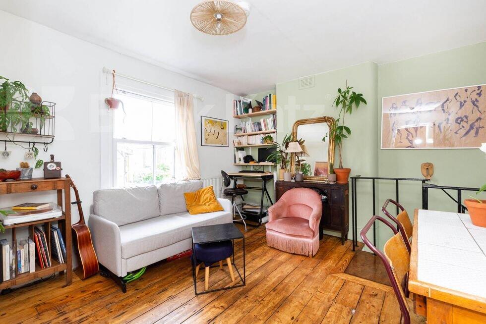 1 bed 1st Floor Flat for rent in Stoke Newington. From Black Katz - Islington