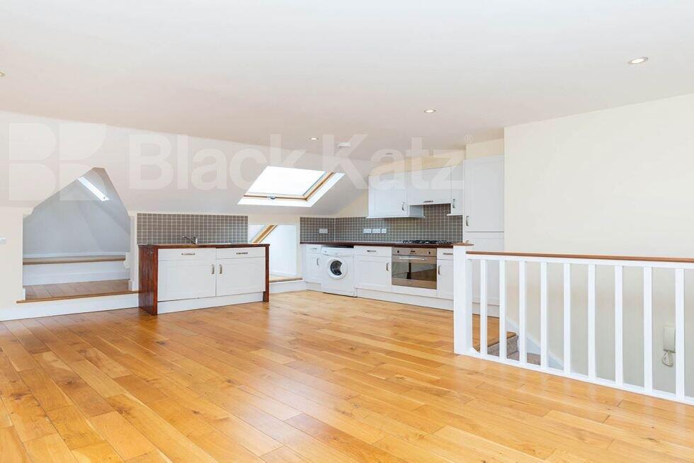 1 bed 1st Floor Flat for rent in Stoke Newington. From Black Katz - Islington