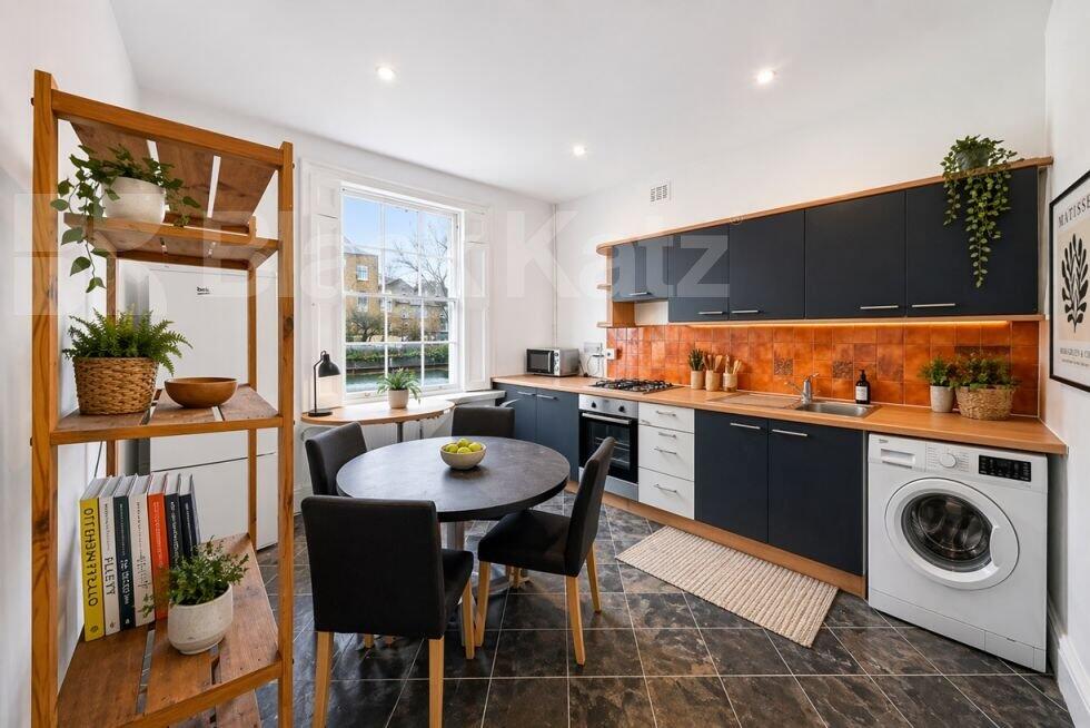 5 bed Annexe for rent in Islington. From Black Katz - Islington