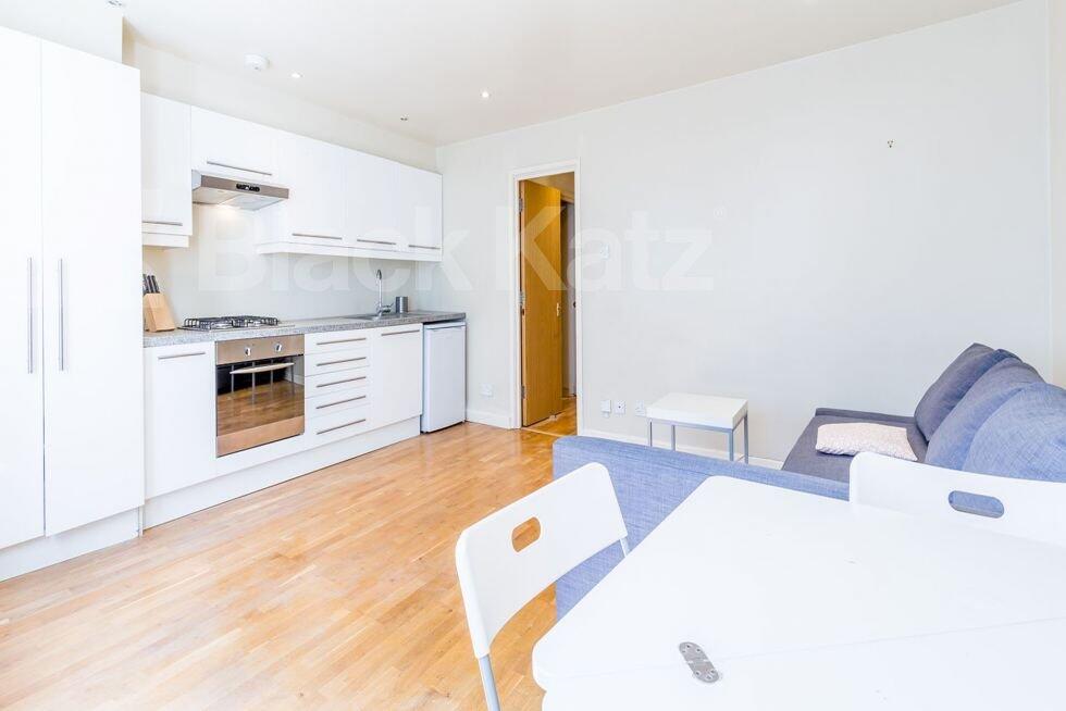 1 bed 1st Floor Flat for rent in Islington. From Black Katz - Islington
