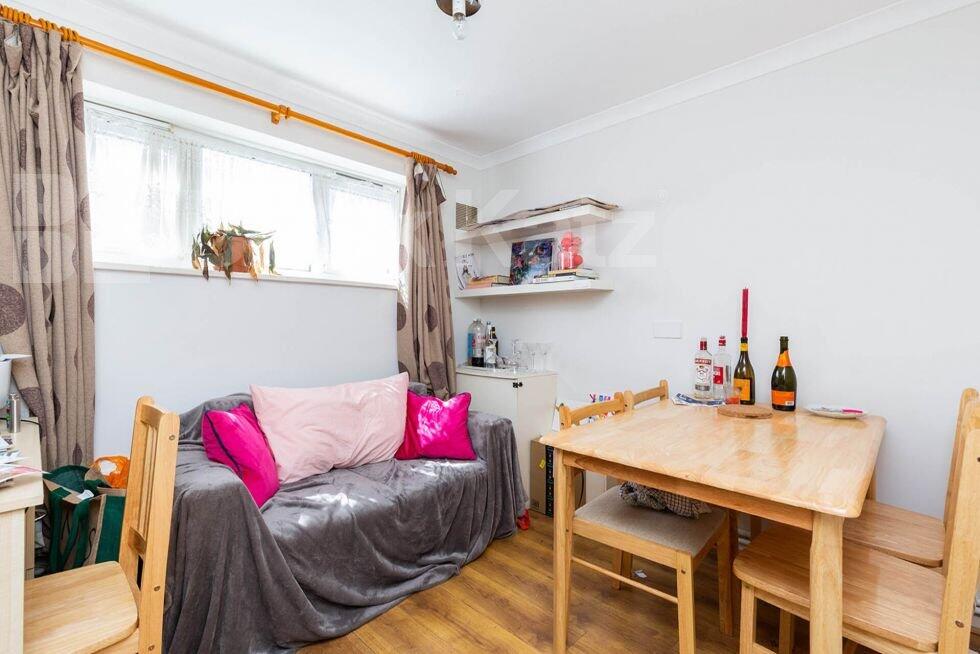 2 bed 1st Floor Flat for rent in Islington. From Black Katz - Islington