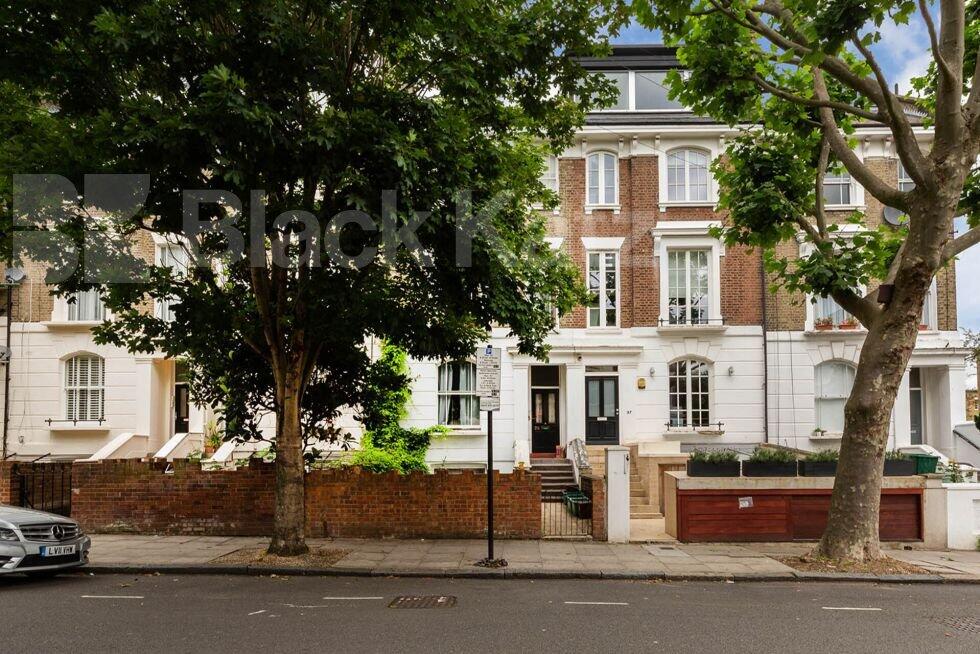 3 bed 1st Floor Flat for rent in Islington. From Black Katz - Islington