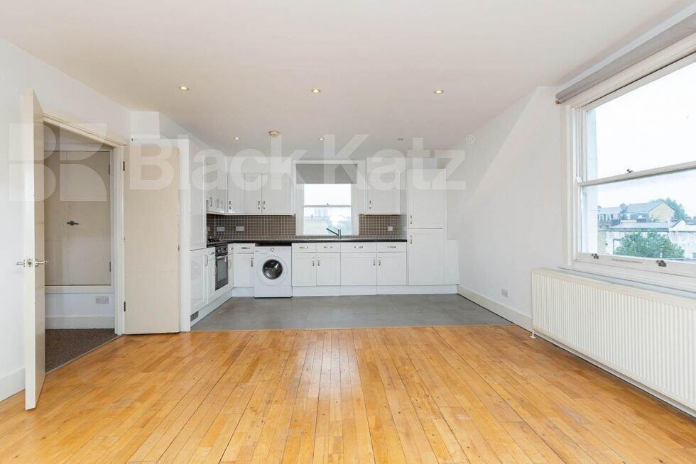 3 bed 1st Floor Flat for rent in Hackney. From Black Katz - Islington
