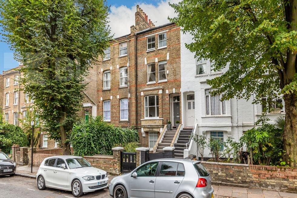 5 bed 1st Floor Flat for rent in Stoke Newington. From Black Katz - Islington 5 bed 1st Floor Flat for rent in Stoke Newington. From Black Katz - Islington