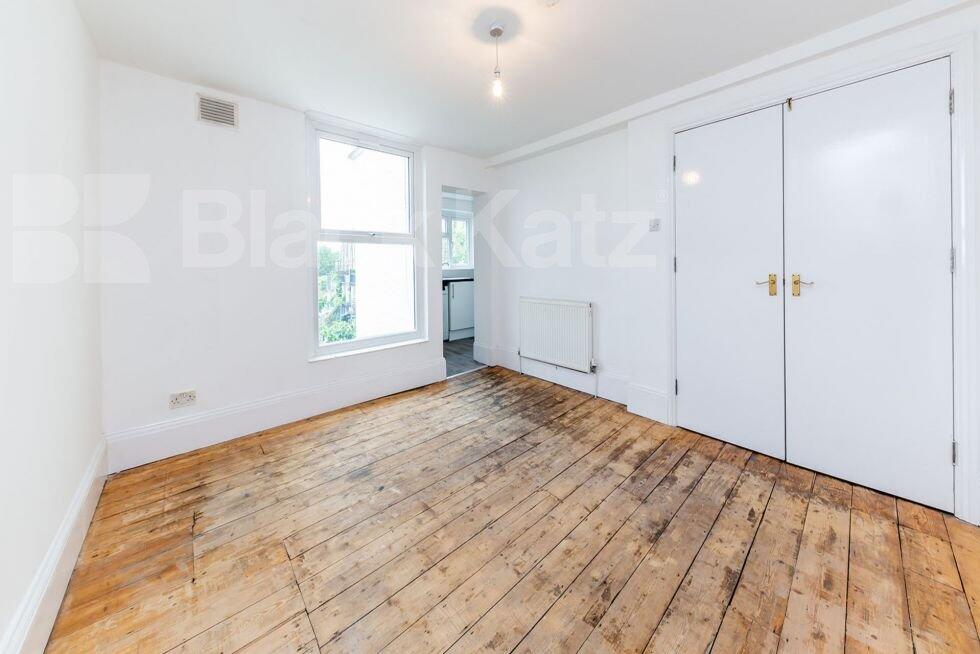 5 bed 1st Floor Flat for rent in Hornsey. From Black Katz - Islington