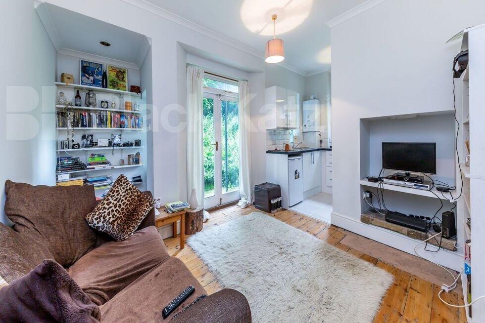 1 bed 1st Floor Flat for rent in Hornsey. From Black Katz - Islington