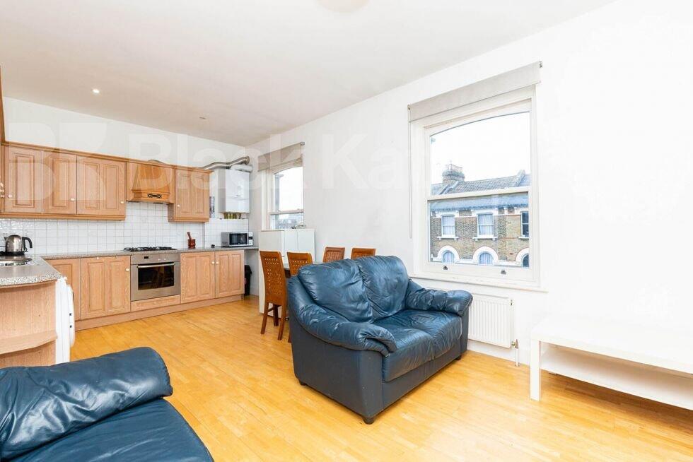 2 bed 1st Floor Flat for rent in Stoke Newington. From Black Katz - Islington