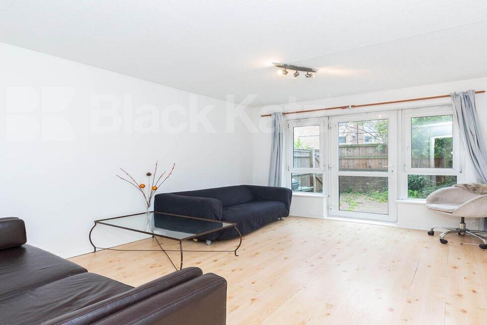 4 bed 1st Floor Flat for rent in Bow. From Black Katz - Islington