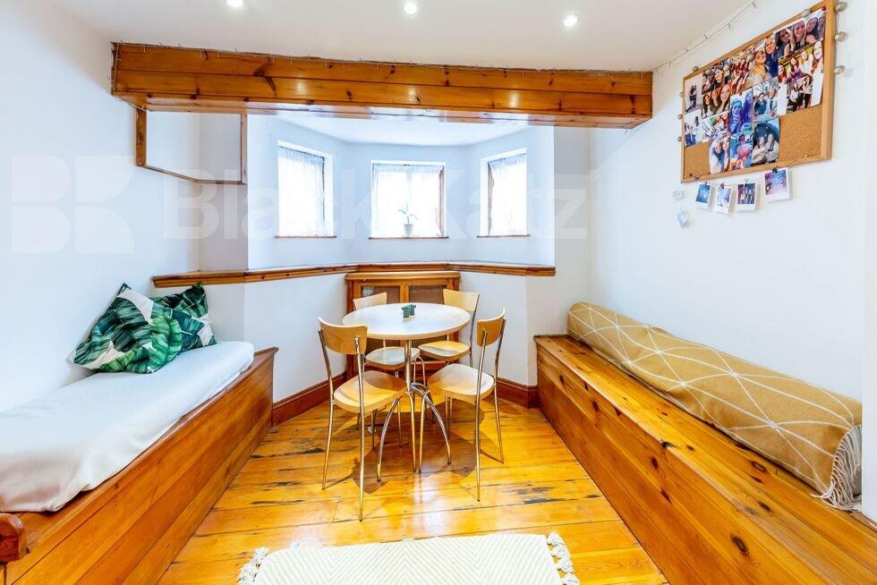 3 bed 1st Floor Flat for rent in Stoke Newington. From Black Katz - Islington