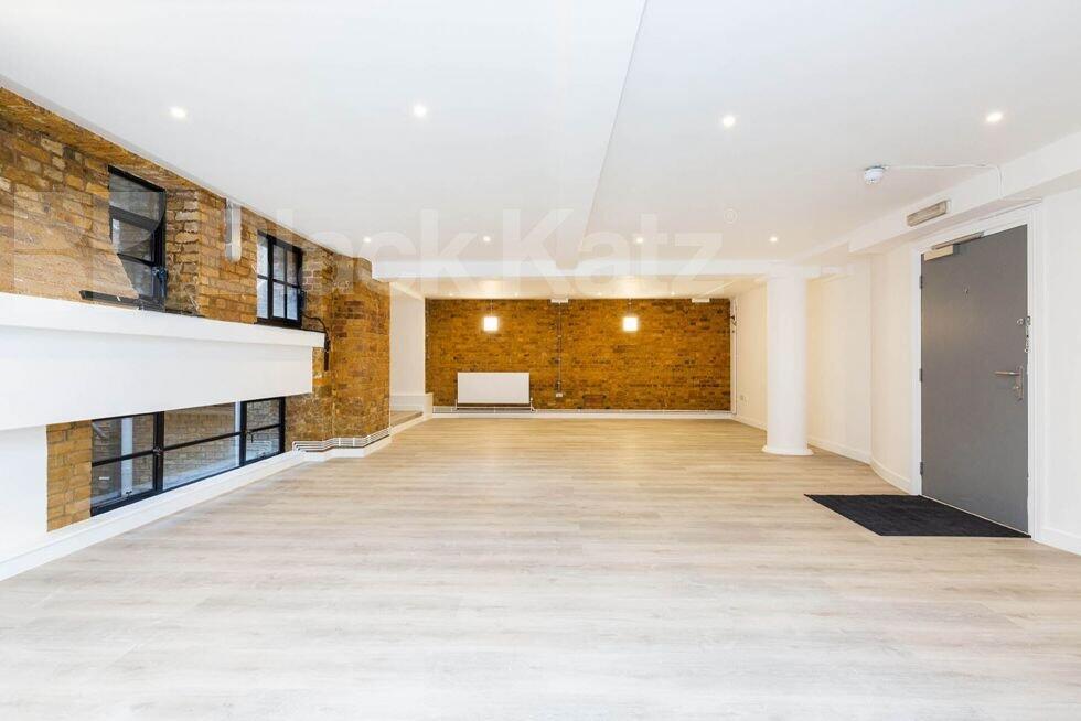 4 bed Studio for rent in Hackney. From Black Katz - Islington 4 bed Studio for rent in Hackney. From Black Katz - Islington