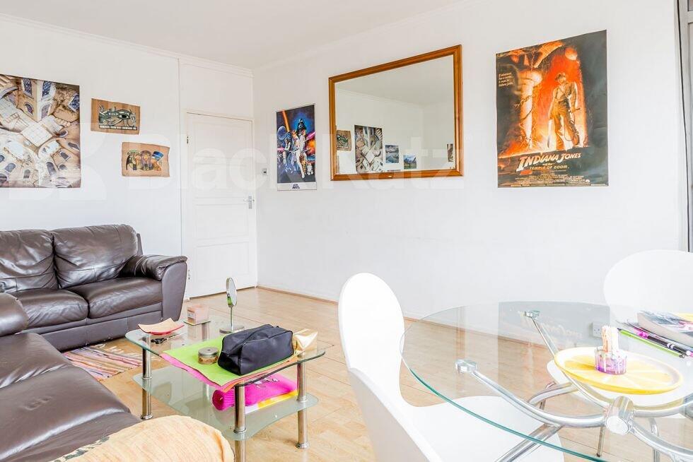 3 bed 1st Floor Flat for rent in Islington. From Black Katz - Islington