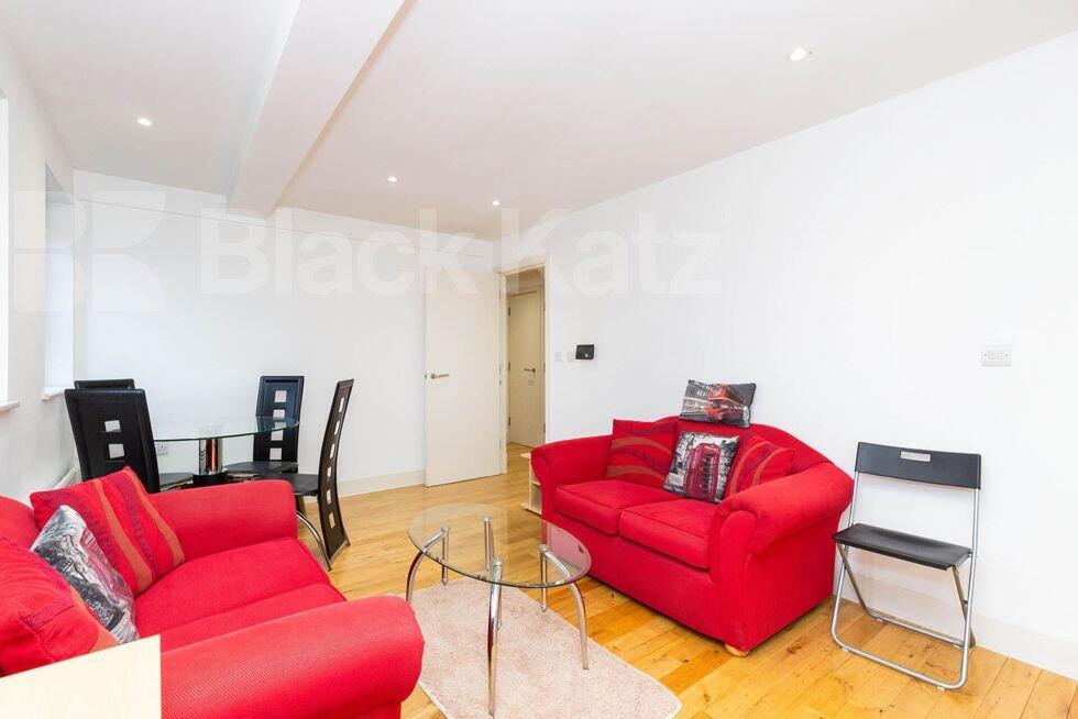 2 bed 1st Floor Flat for rent in Camden Town. From Black Katz - Islington