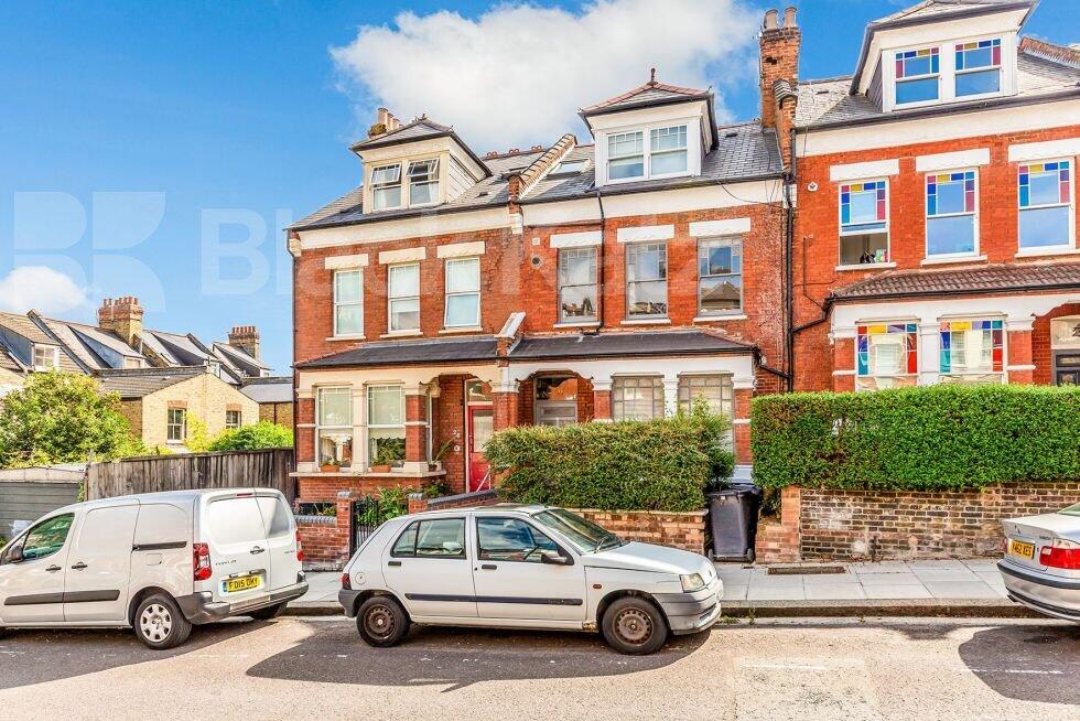 2 bed 1st Floor Flat for rent in Hornsey. From Black Katz - Islington